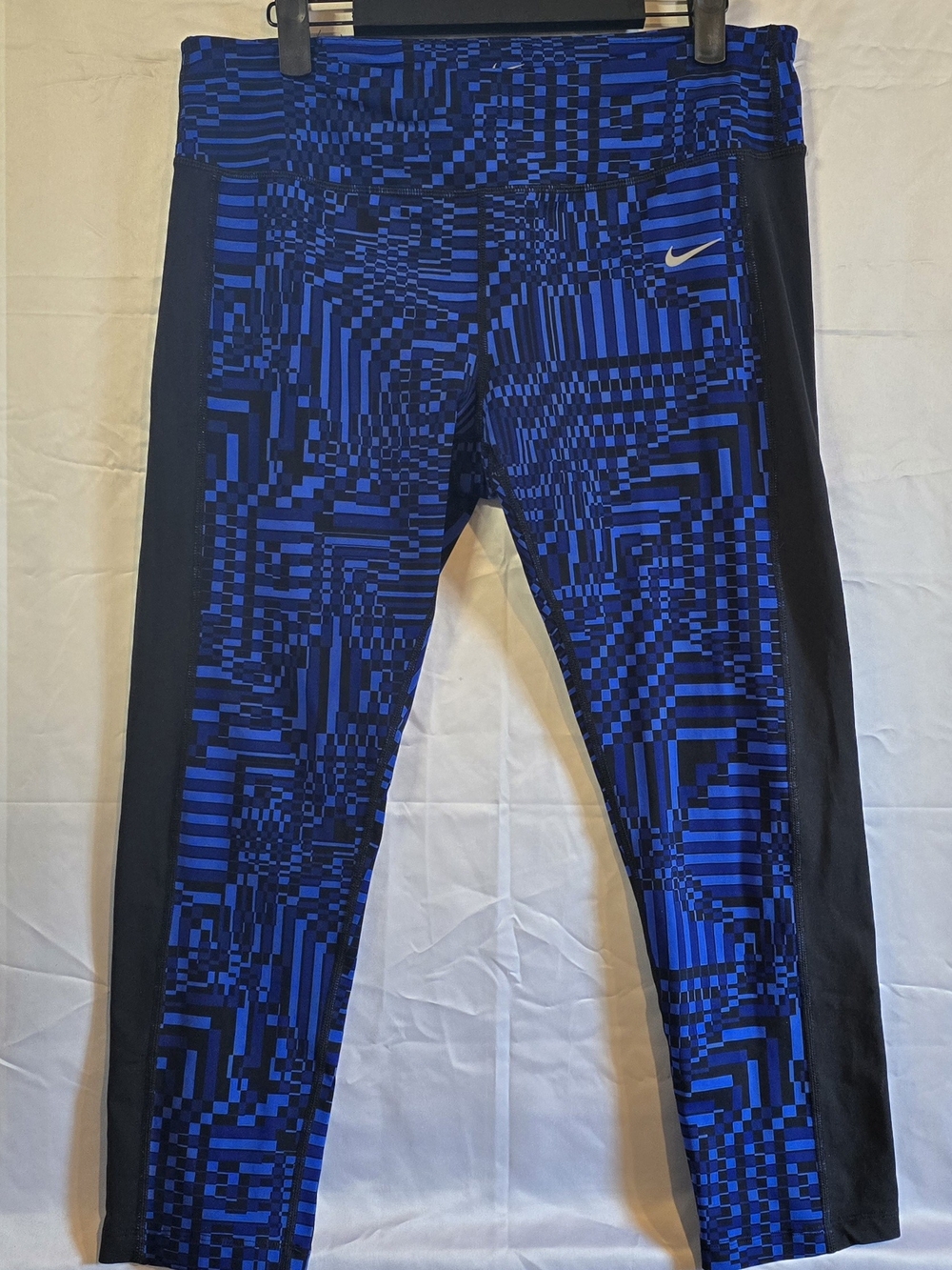 Nike Epic Lux Printed Dri-FIT Crop Running Tights